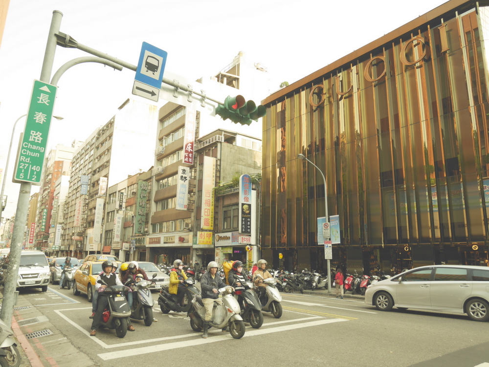 [新聞] 旅行揭秘 了解台北街頭上的汽車交通